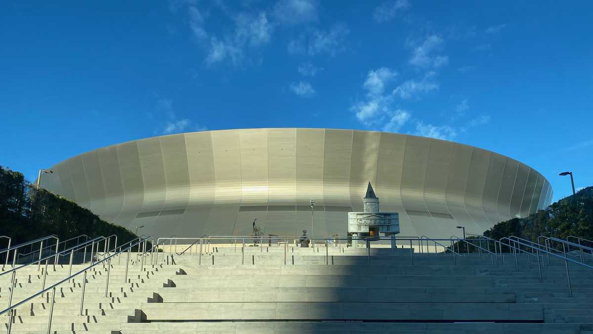 2022 Schedule and Superdome Wall  New Orleans Saints 