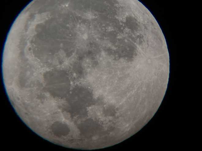 Photos: KCCI viewers share photos of rare blue supermoon in Iowa