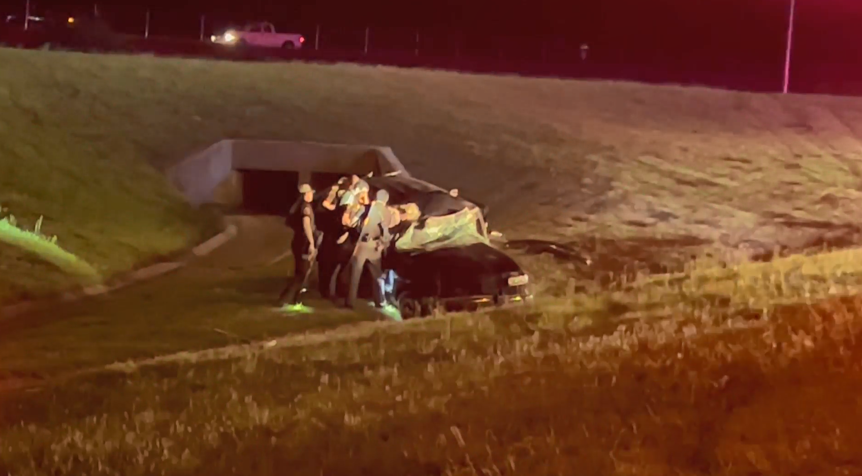 Person In Custody After Pursuit Ends In Crash Off I-35, OHP Says