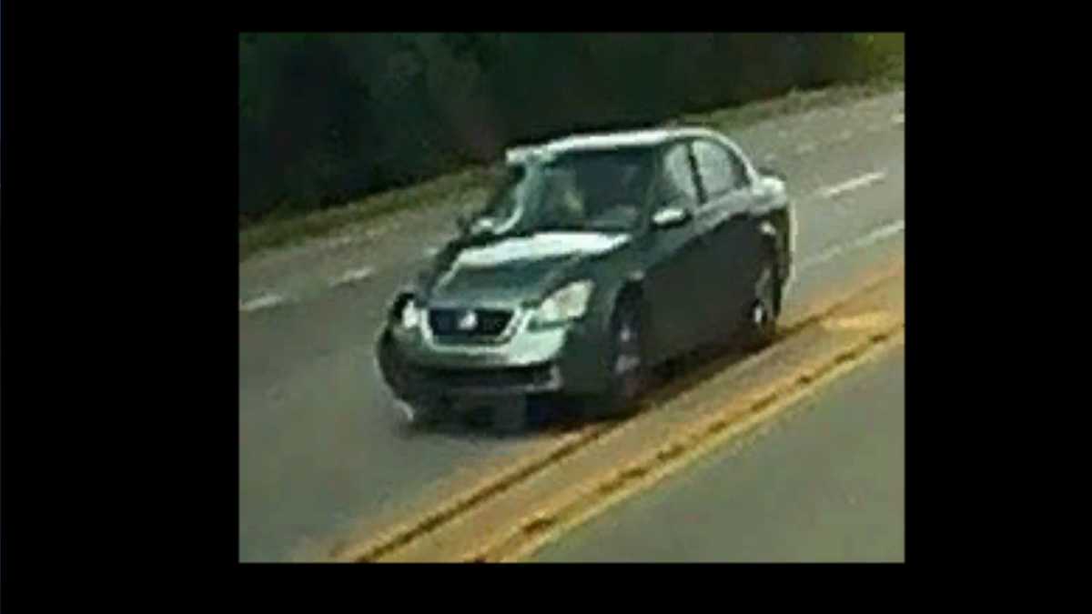Lincoln police search for car involved in deadly hit and run