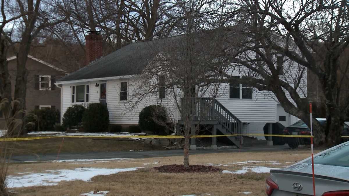 Man, woman found dead in New Hampshire home near Mass. border
