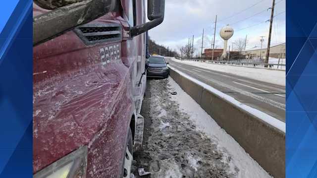 2 injured after vehicle, semi-truck involved in crash in Beaver County