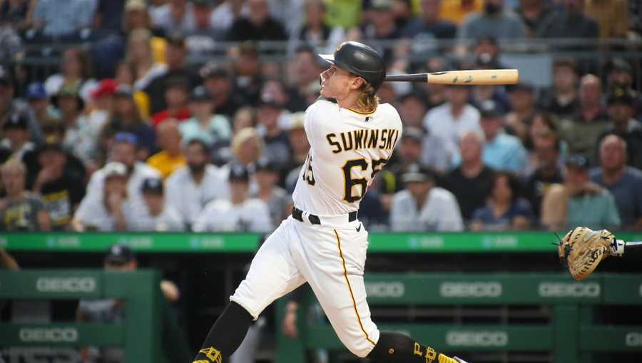Jack Suwinski homers twice but Cubs pummel Pirates' bullpen in