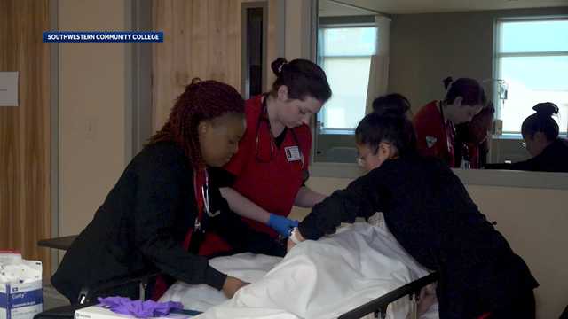 Some Iowa hospital departments shut down due to staffing shortages - Vimarsana News