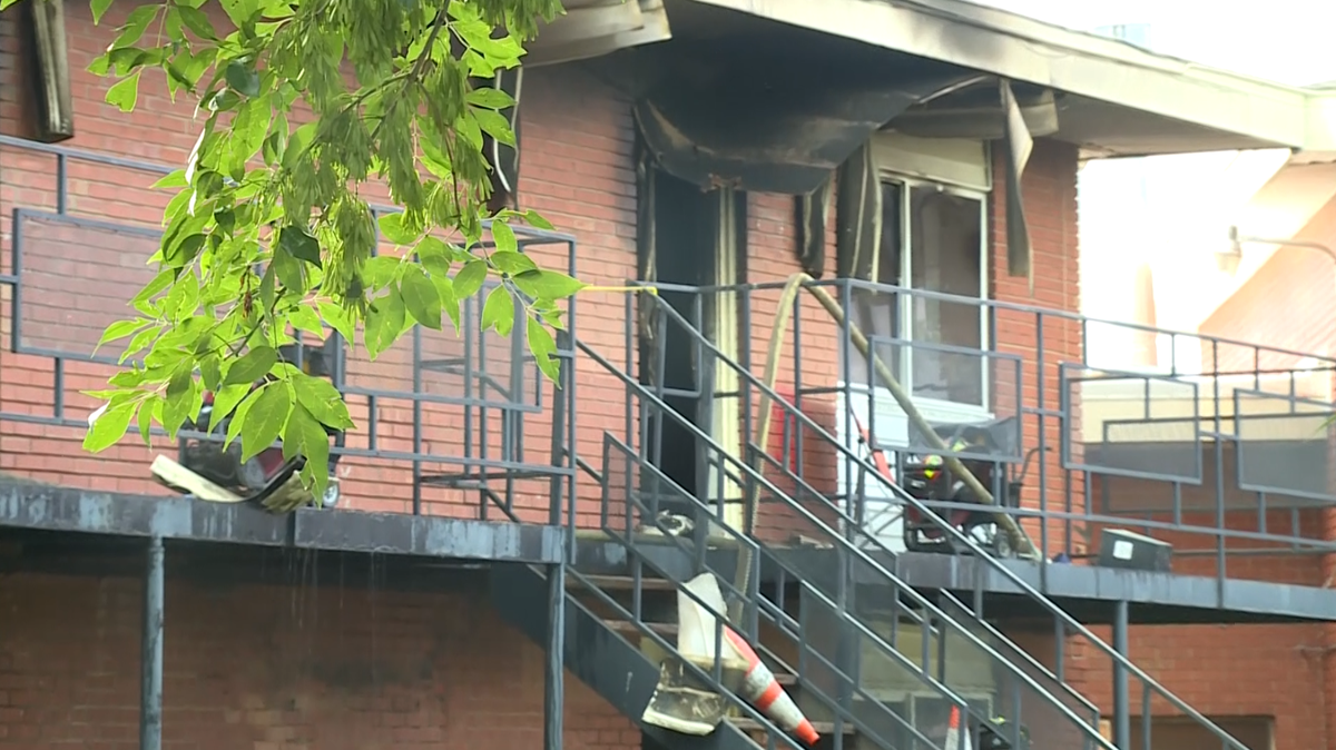 6 displaced after fire sparks at OKC apartment complex