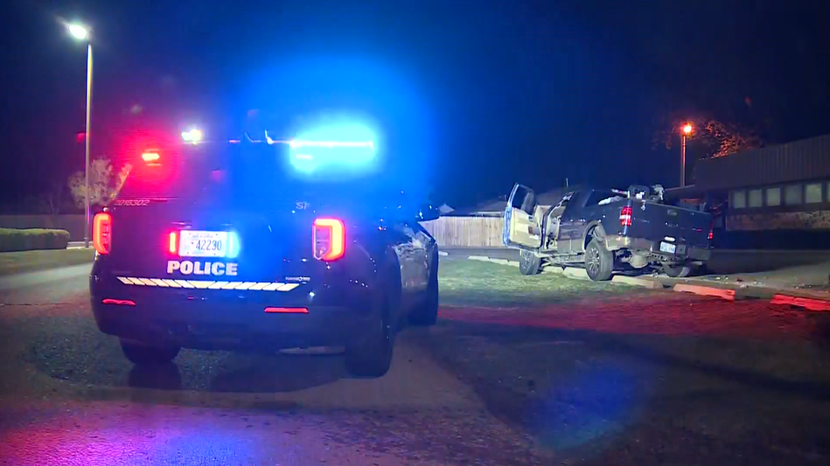Oklahoma City police take 3 into custody following chase