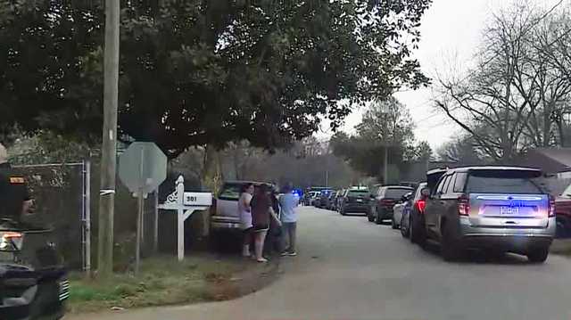 South Carolina: SWAT responds to armed man in Greenville County - Vimarsana News