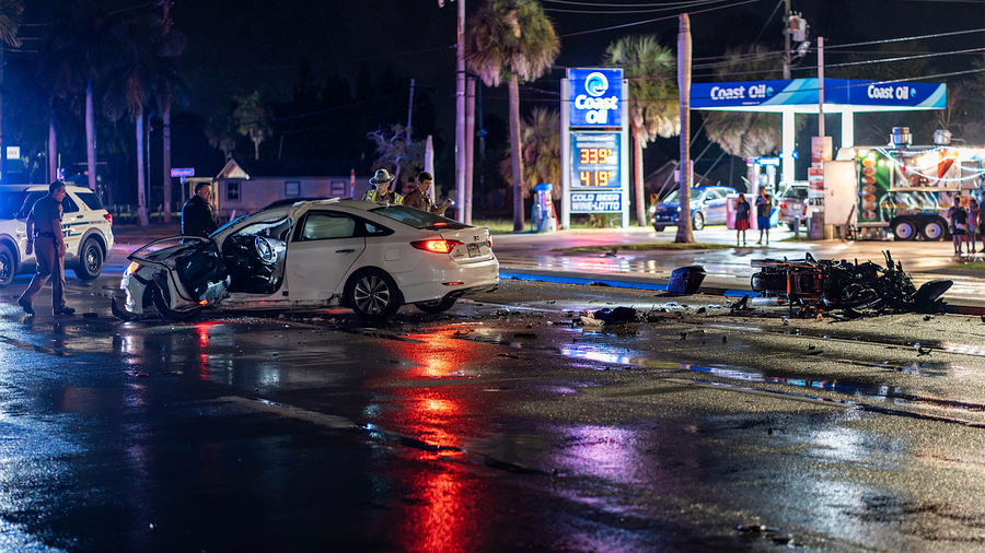 37-year-old motorcyclist dead in crash on Palm Beach Boulevard