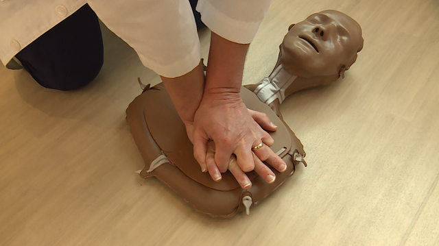 Damar Hamlin's cardiac arrest one year ago leads to spike in CPR training - Vimarsana News