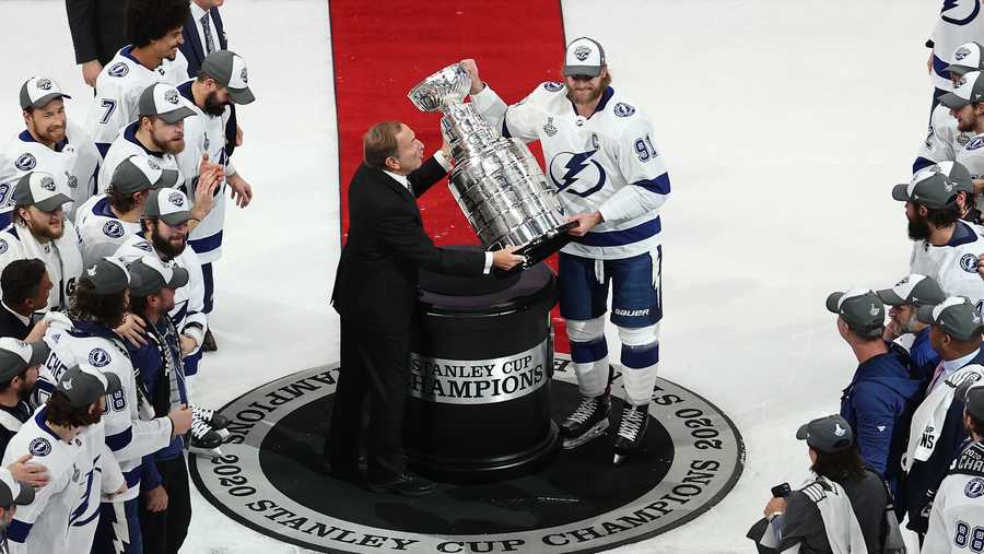 Bubble hockey champions: Tampa Bay Lightning win Stanley Cup