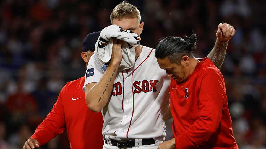 Red Sox's Houck suffered facial fracture on line-drive comebacker
