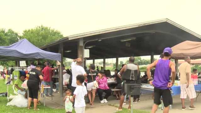 Dozens of families converge for Tariq Alston Memorial Cookout - Vimarsana News