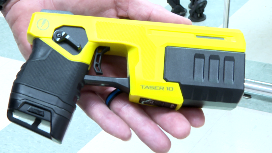 Mississippi lawmaker's proposal to ban tasers faces police opposition