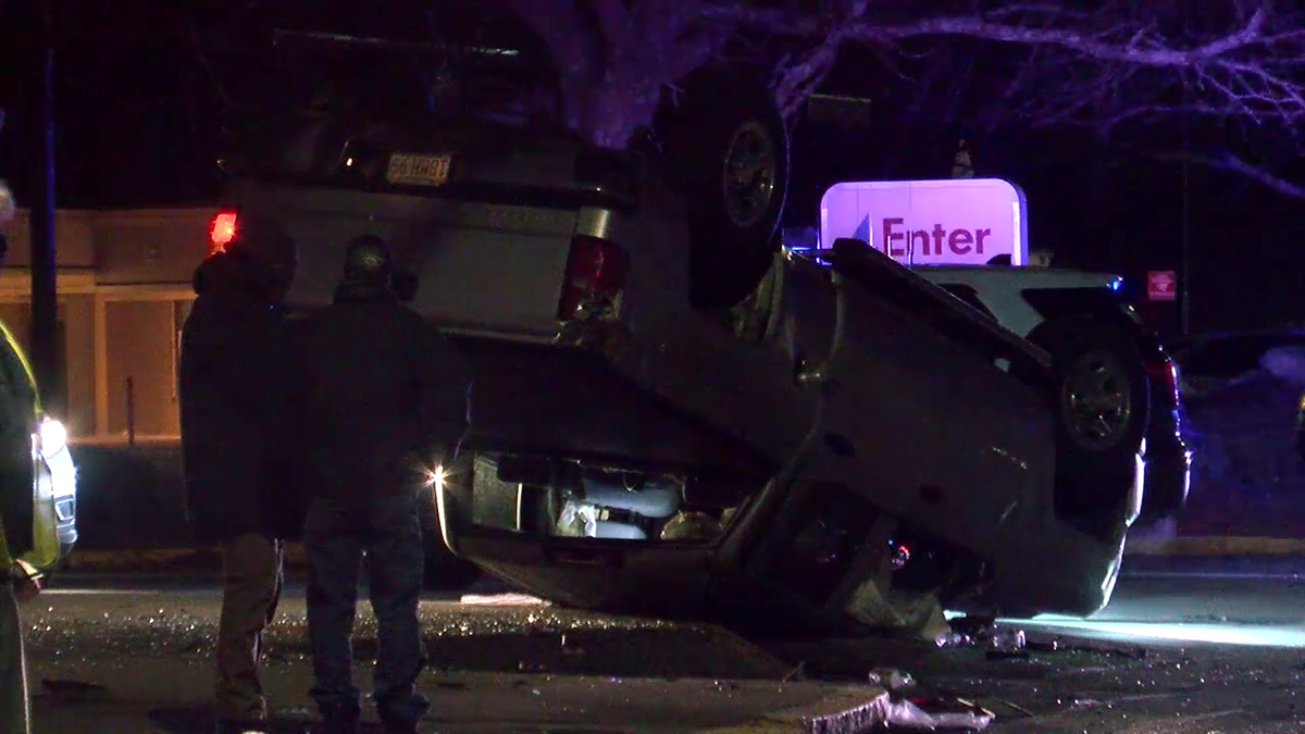 2 vehicles involved in serious crash in Taunton