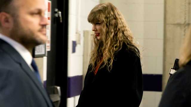 Taylor Swift spotted at The Bank for AFC Championship Game - Vimarsana News