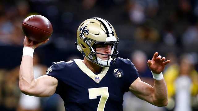 Saints' Taysom Hill taking first-team reps at quarterback, signaling  potential change, per report 