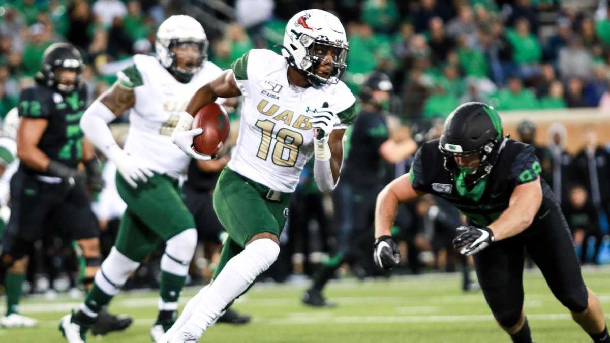 UAB wins C-USA West Division with 26-21 victory at North Texas