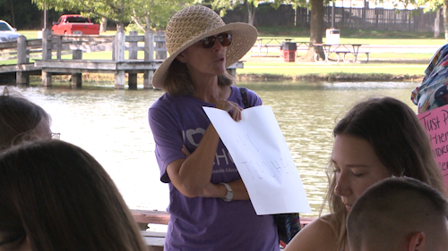 Arkansas teachers rally for pay raises - Vimarsana News