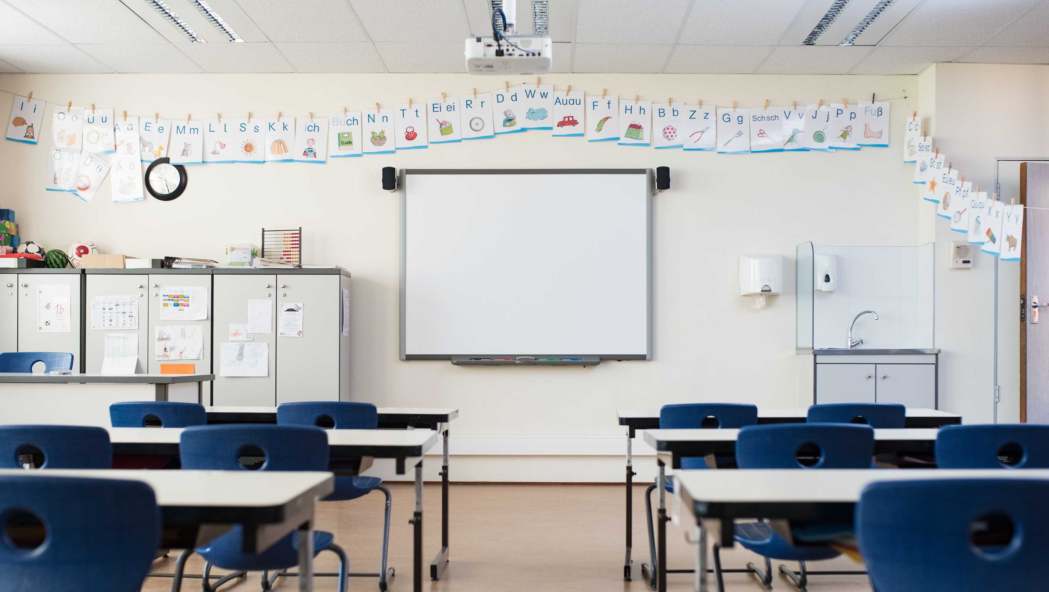 Greenville County: Former GCS teacher suspended after felony charges, court documents say - Vimarsana News