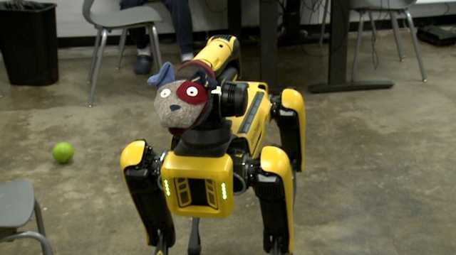 Teachers at Central High School using robot to prepare kids for careers in STEM - Vimarsana News