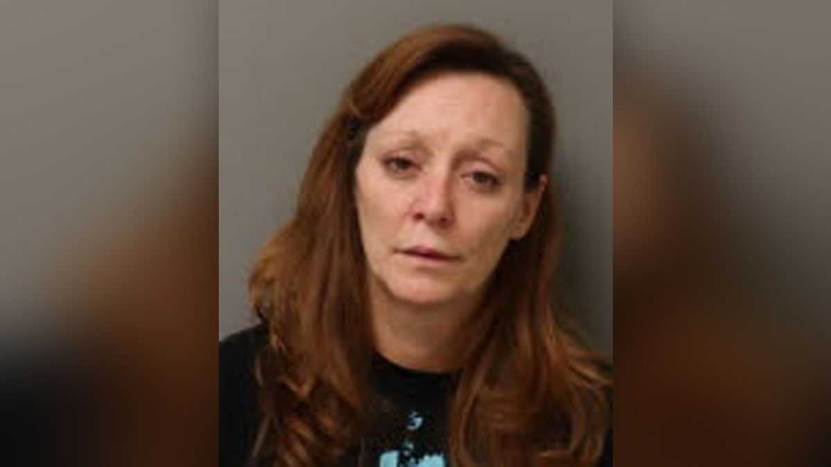 Police Woman stabbed husband to death after he asked for a divorce