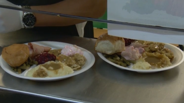 Volunteers put together Thanksgiving meal in Cocoa - Vimarsana News