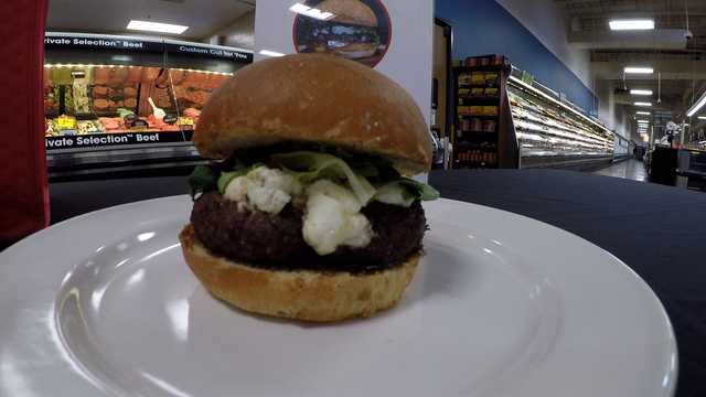 Louisville man wins Derby Burger Challenge with his creation 'the GOAT' - Vimarsana News