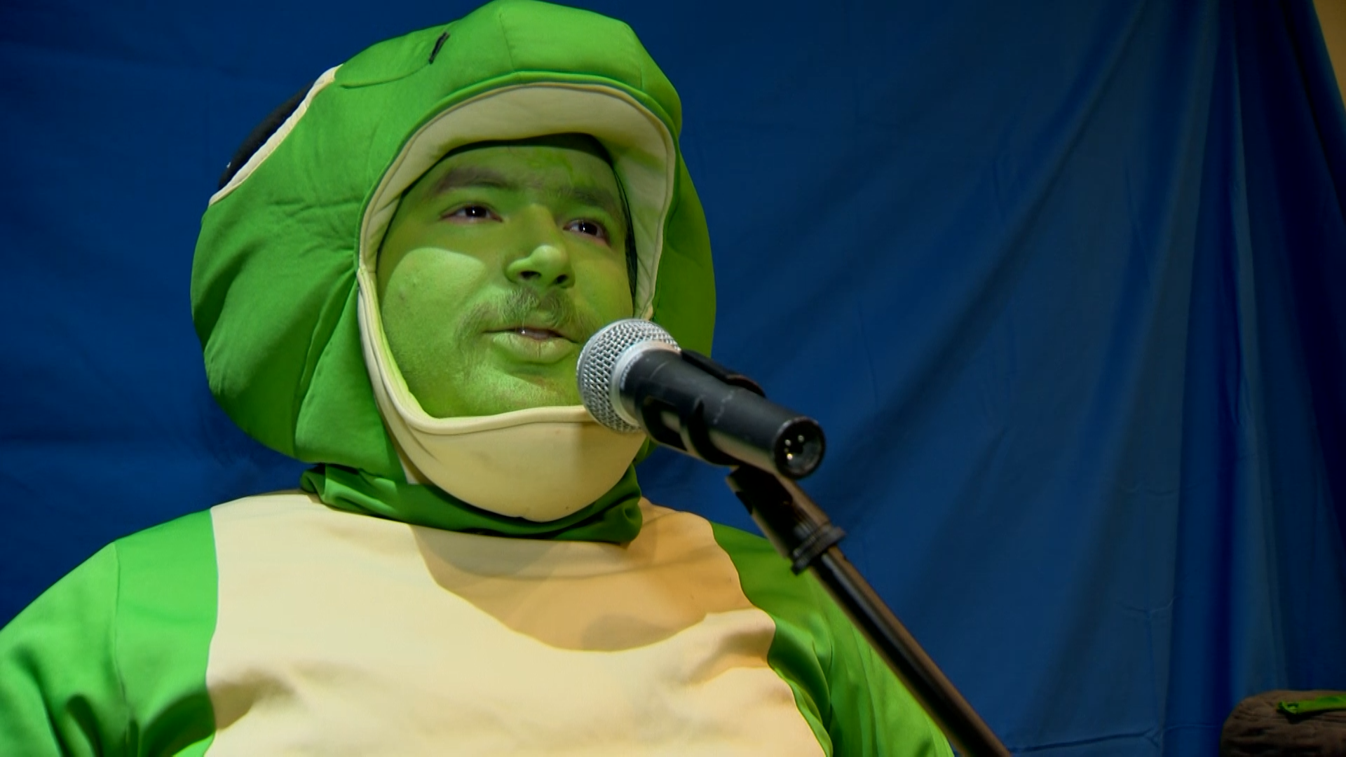 Local man gains millions of fans with 'Therapy Gecko' character - Vimarsana News