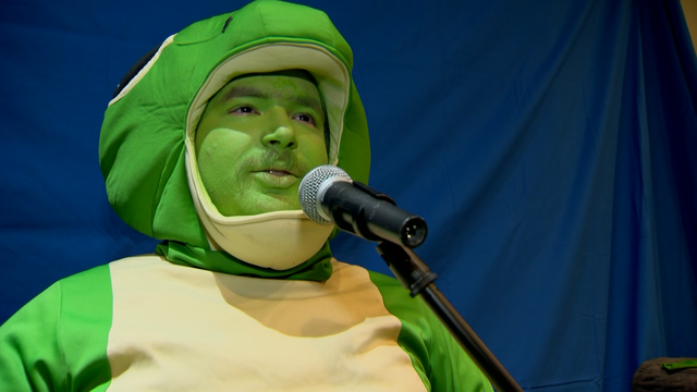Local man gains millions of fans with 'Therapy Gecko' character - Vimarsana News