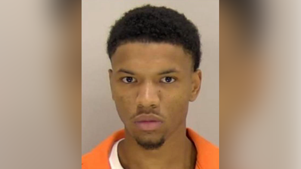 Authorities in Georgia searching for murder suspect on the run