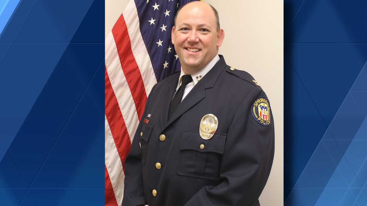 Springdale police chief retires after 33 years of service