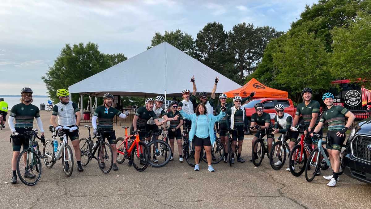 Century Bike Ride event kicks off through Ridgeland and Natchez Trace