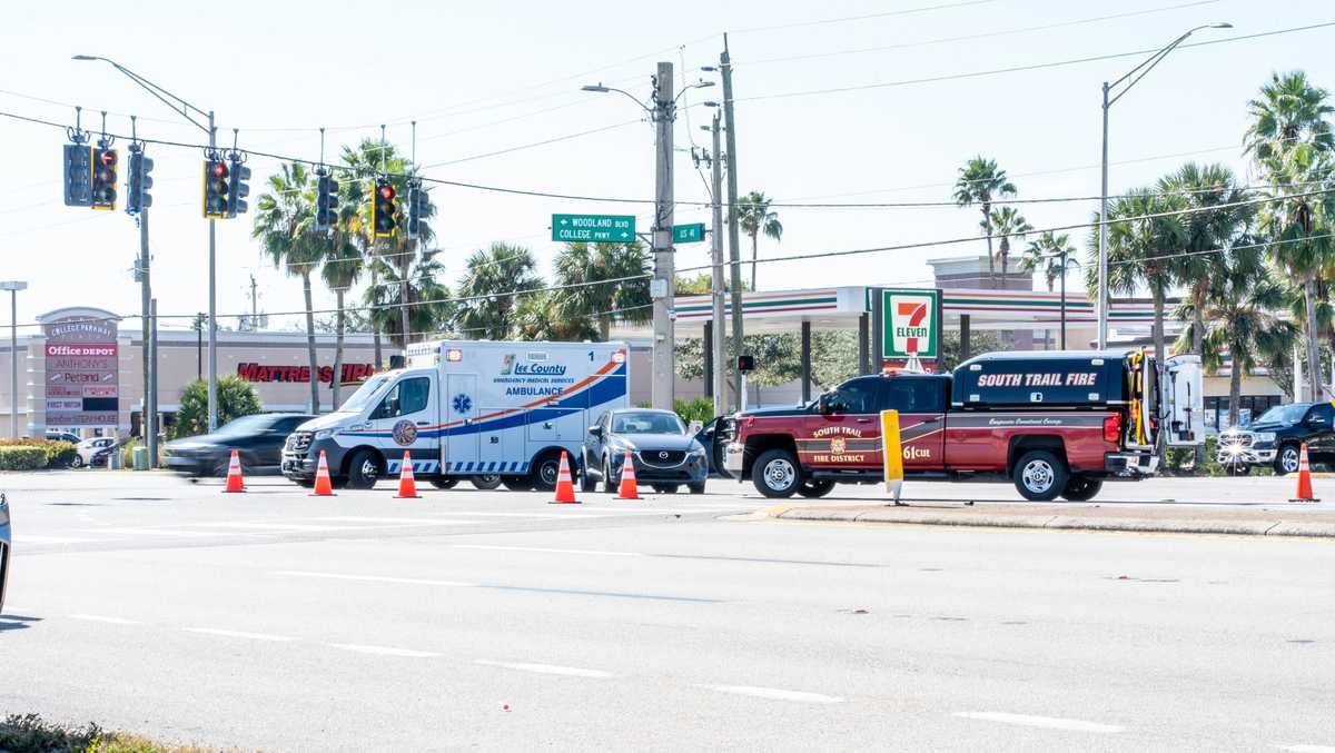 Crash on US-41 and College Pkwy involving South Trail Fire Battalion Chief sends 1 to hospital