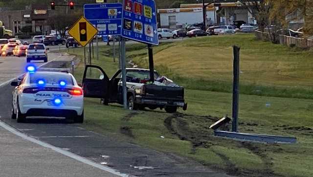 Man struck by vehicle on I-20 Westbound at Pearson Road Exit in Pearl - Vimarsana News