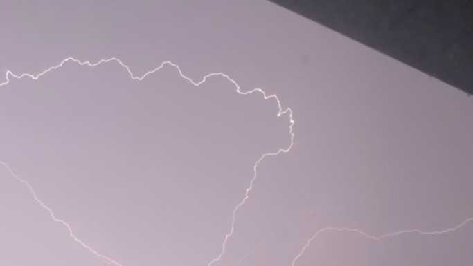 Duquesne Light reporting thousands of power outages in Allegheny County