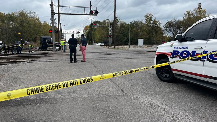 bessemer deadly train-car crash