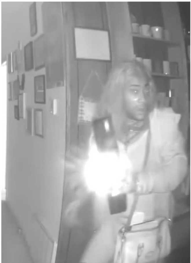 Jackson Police Calls On The Public In Identifying Burglary Suspects