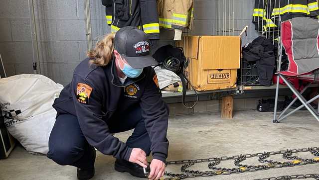 Winston-Salem fire crews prepare fire engines with tire chains ahead of possible snowfall - Vimarsana News