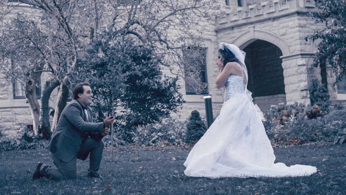 CORPSE BRIDE SURPRISE: Omaha Halloween photoshoot turns into sweet proposal
