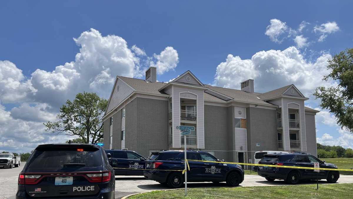 Homicide investigation underway after man found dead at Kansas City apartment complex