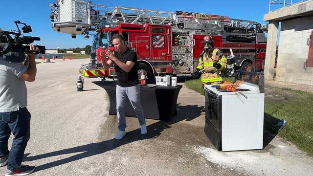 The shocking wrong ways to put out a kitchen fire - Vimarsana News