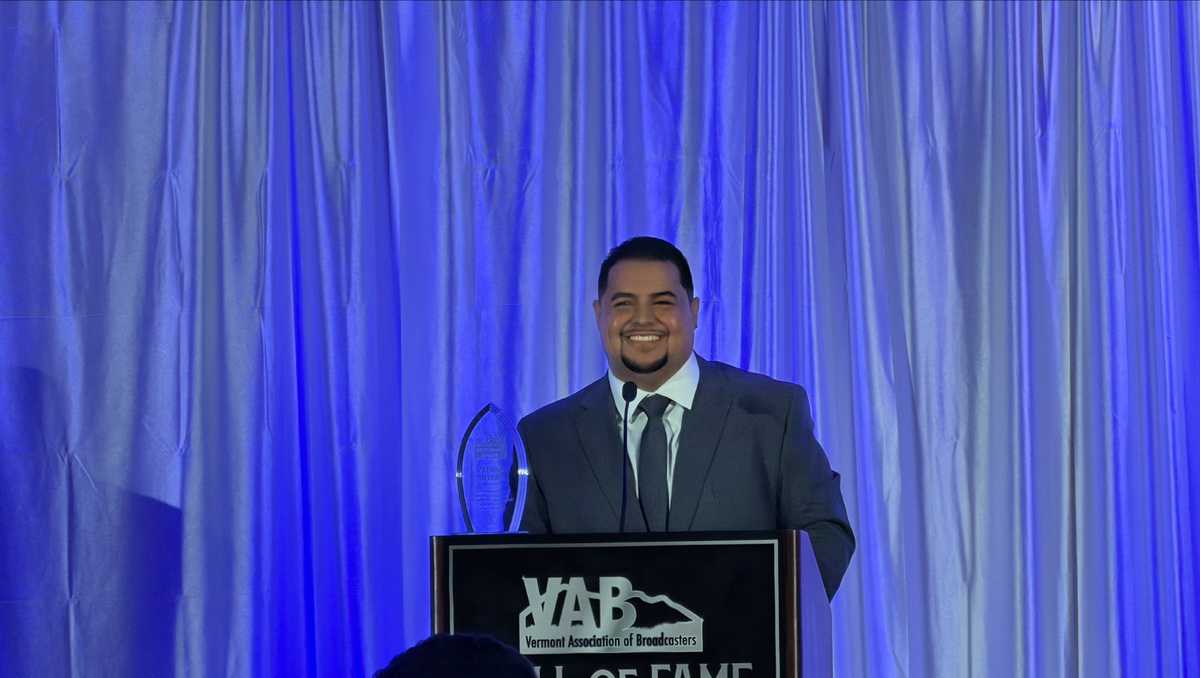 NBC5's Adrian Pastor awarded Rising Star in news anchoring