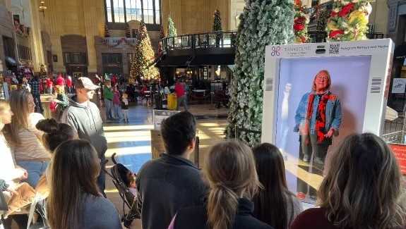 KC can visit holograms of Santa and Donna Kelce at Union Station - Vimarsana News