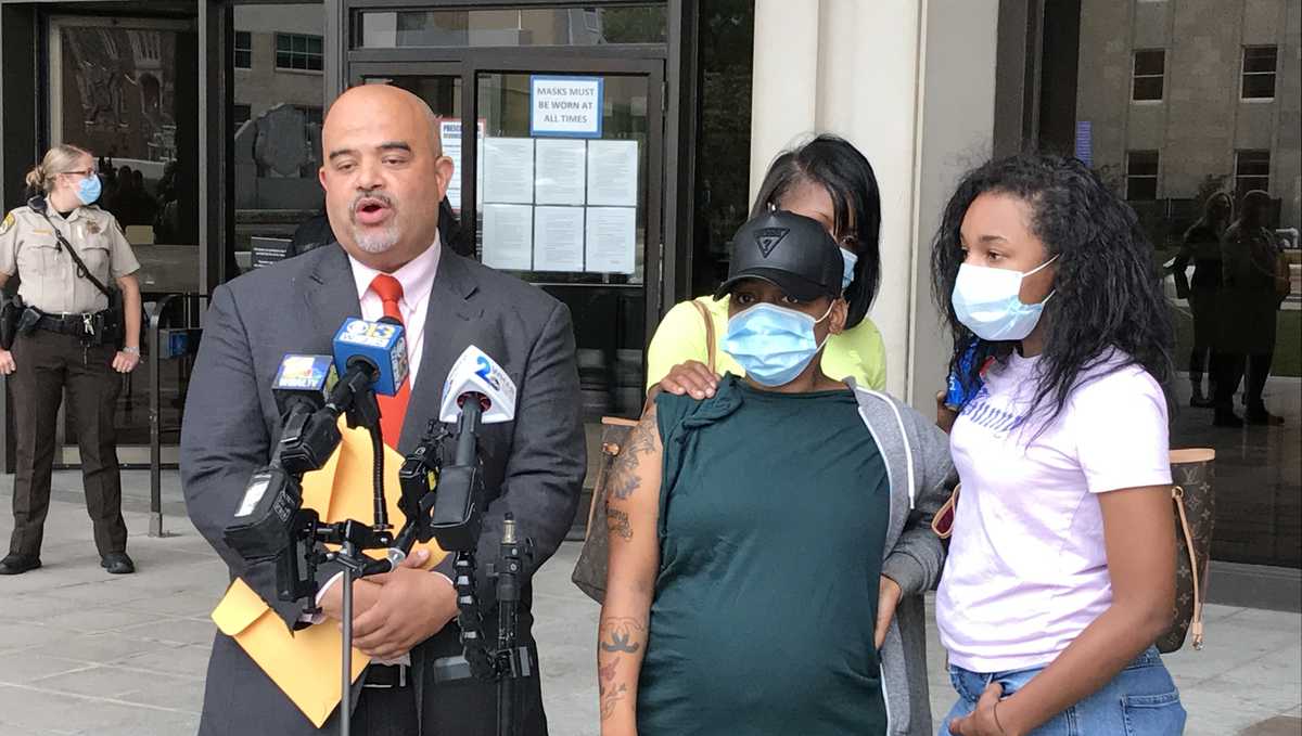 Woman sought in robbery case, officerinvolved shooting surrenders