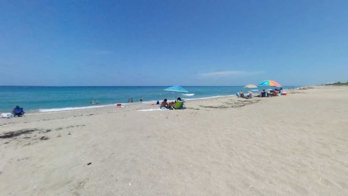 'Extremely alarming': Woman violently attacked by stranger on Florida beach