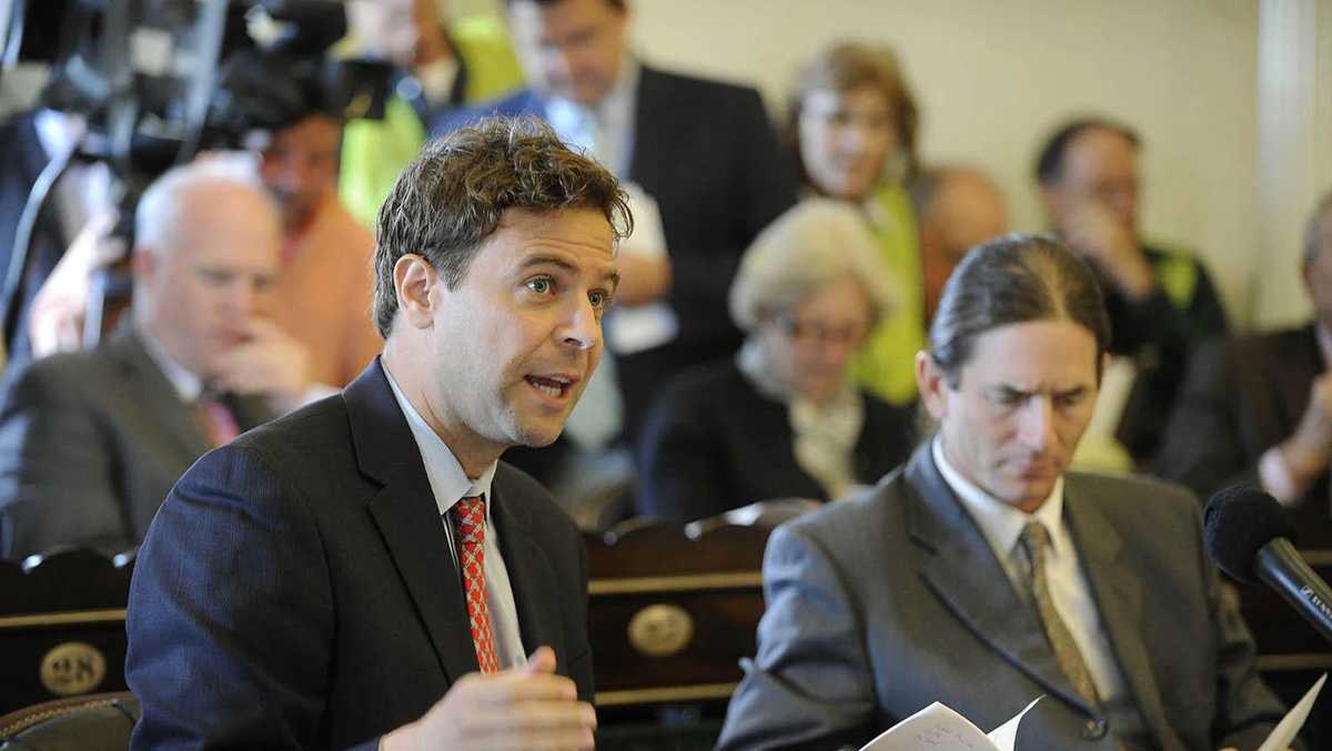 Former Vermont senate president announces campaign for state auditor