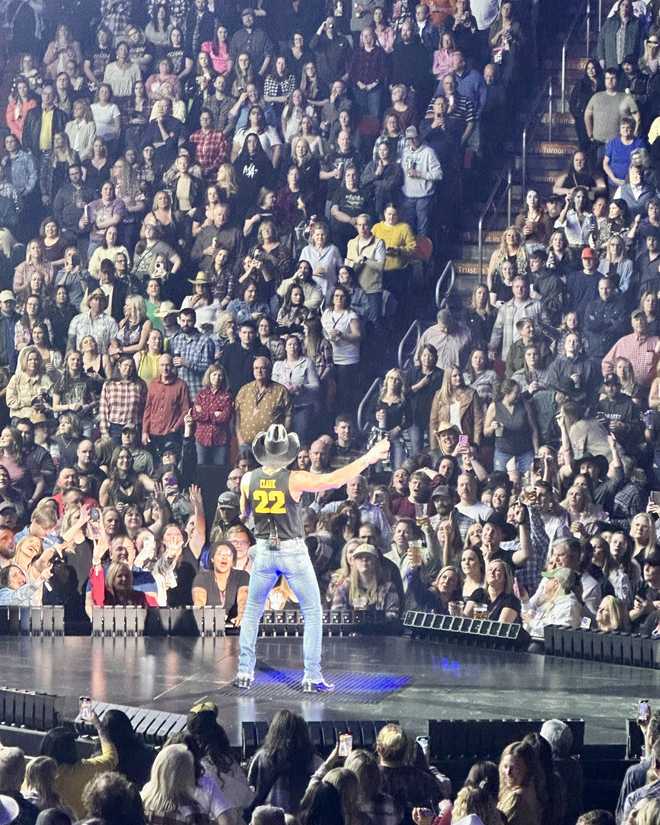 Country&#x20;music&#x20;star&#x20;Tim&#x20;McGraw&#x20;wears&#x20;a&#x20;Caitlin&#x20;Clark&#x20;jersey&#x20;while&#x20;performing&#x20;at&#x20;Wells&#x20;Fargo&#x20;Arena