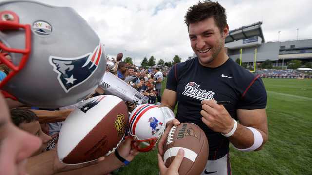 Tim Tebow, former Patriots QB, has tryout for Jaguars at a tight end  (report) 