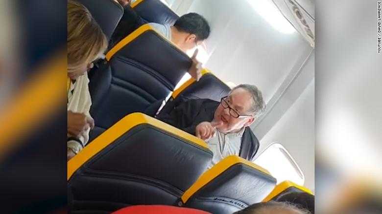 Viral Video: Man Refuses To Sit Next To Black Woman On Flight, Launches ...