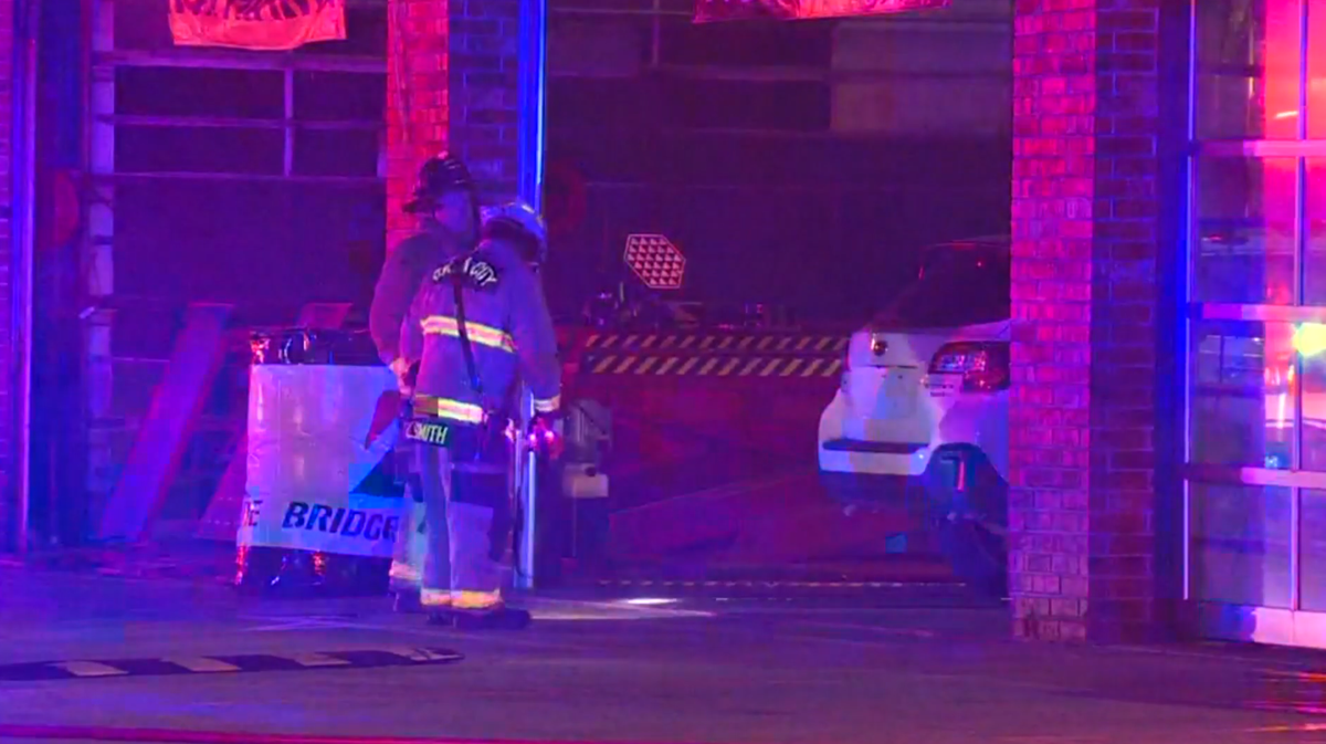 Oklahoma City Crews Battle Overnight Fire At Tire Shop